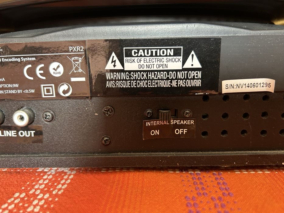 Sistema compacto gira-discos, leitor/gravador mp3, radio FM