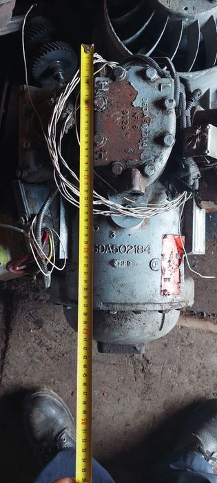 Компрессор фреоновый carrier 06DR2418CC06C0