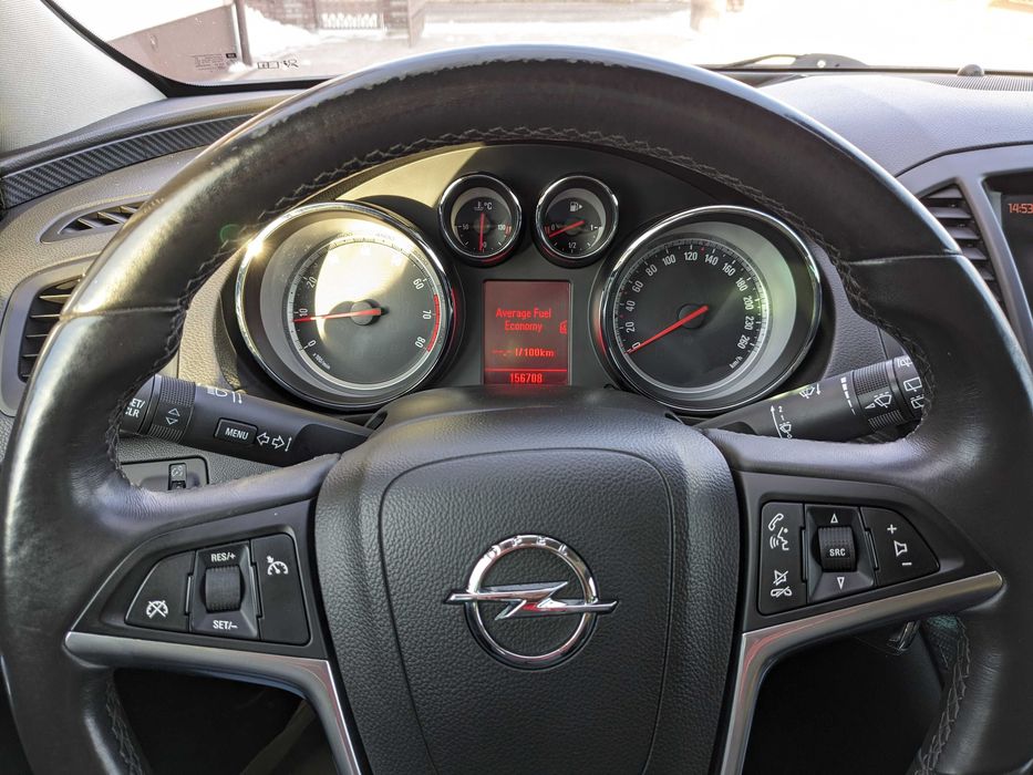 Opel insignia 1.6 turbo benzin