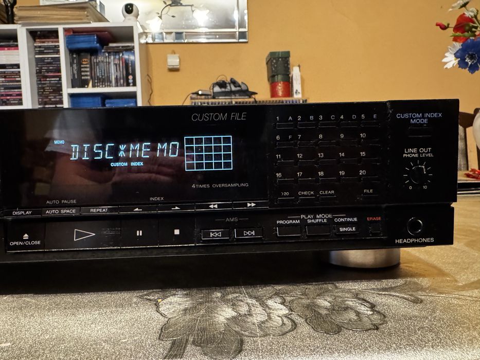 Odtwarzacz CD SONY CDP 950 z oryginalnym pilotem