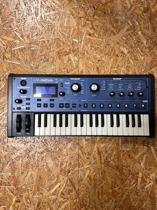 Novation Mininova