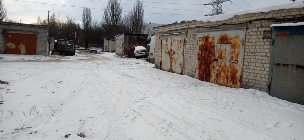 Продам Гараж возле гостиницы Родина