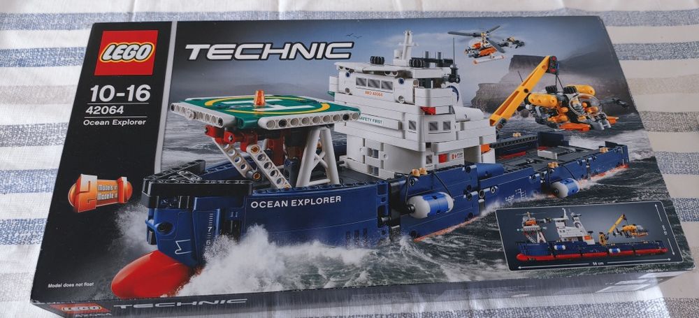 Lego Technic Ocean Explorer