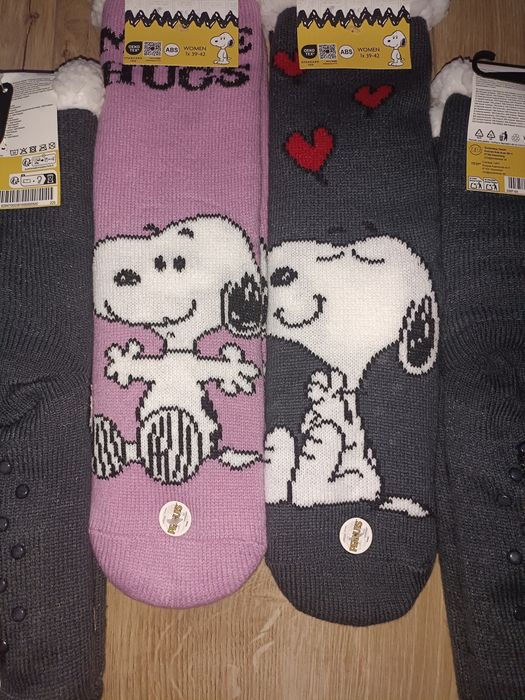 Puszyste ciepłe skarpety skarpetki Snoopy