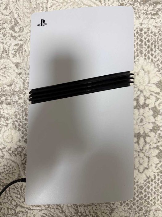 Продам Sony PlayStation 5 Pro 2т