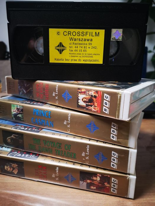 Kasety VHS kolekcja "Kroniki Narni"