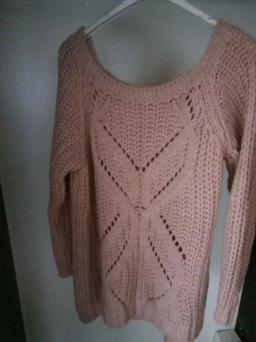 Sweter pudrowy róż