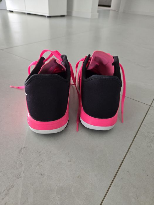 Okazja rewelacyjne buty Nike free obłędny kolor fuksja eur 39 25cm