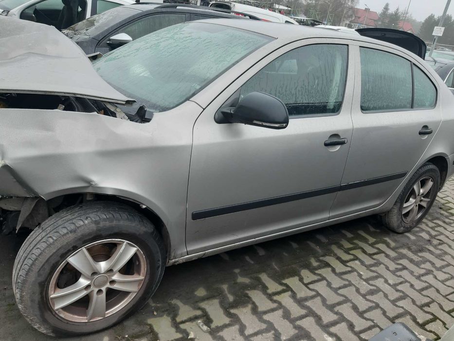 SKODA OCTAVIA II LF8H klapa maska lampa błotnik drzwi zderzak części
