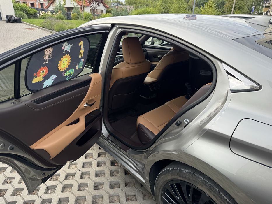 Lexus ES 250 Miyata 2021 | ОФІЦІАЛ | 86 700 км | БЕЗ ДТП | ГАРАНТІЯ ДО 2031