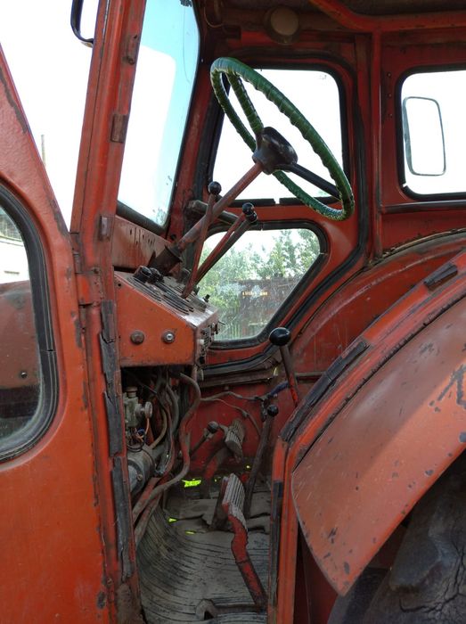 Трактор Т-40АМ. С ходоуменьшителем. +Плуги,+ прицеп