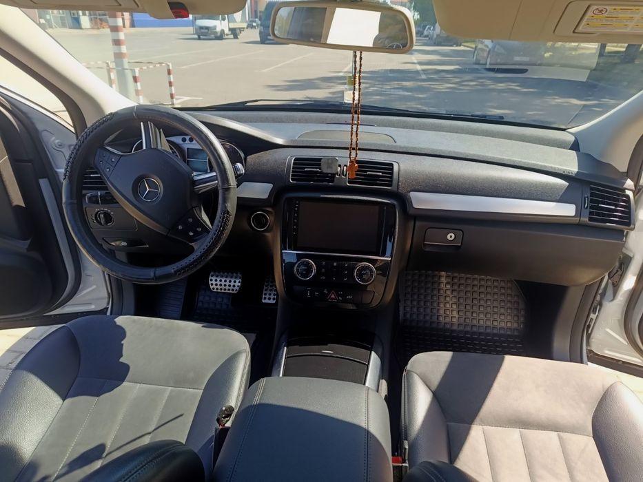 Мерседес R-class терміново