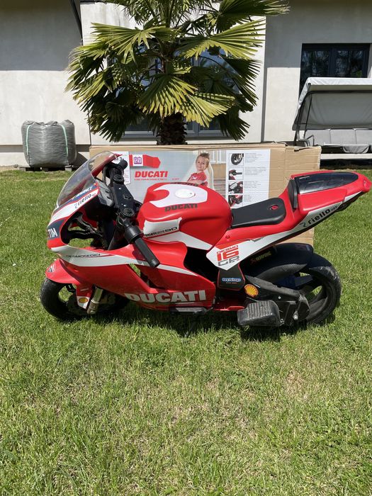 Motor na akumulator Peg Perego Ducati dźwięk
