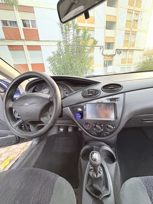 Ford focus 1.4 ano  2000 vendo ou troco