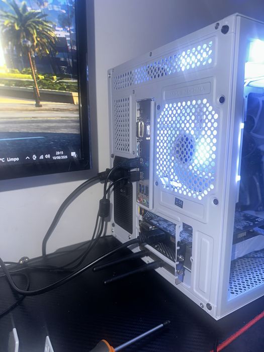 PC GAMER Ryzen 7 5700G