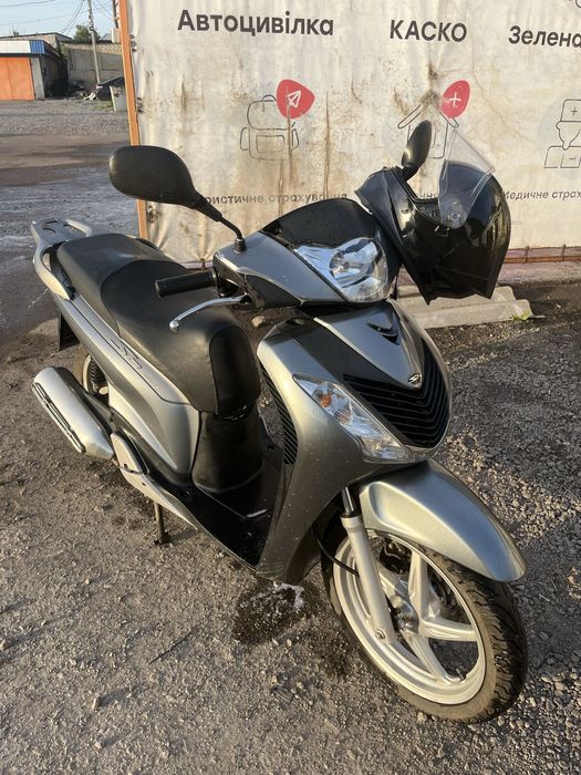 Мотоцикл Honda sh150i