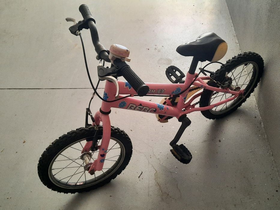 Bicicleta cor de rosa -- roda 16