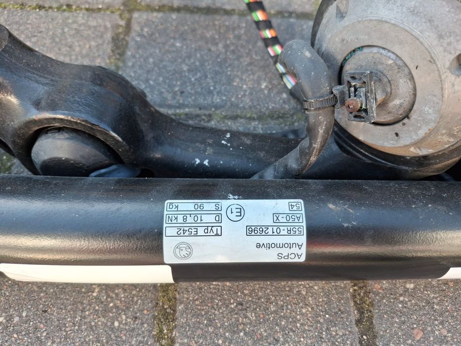 Kompletny hak holowniczy Seat Ateca