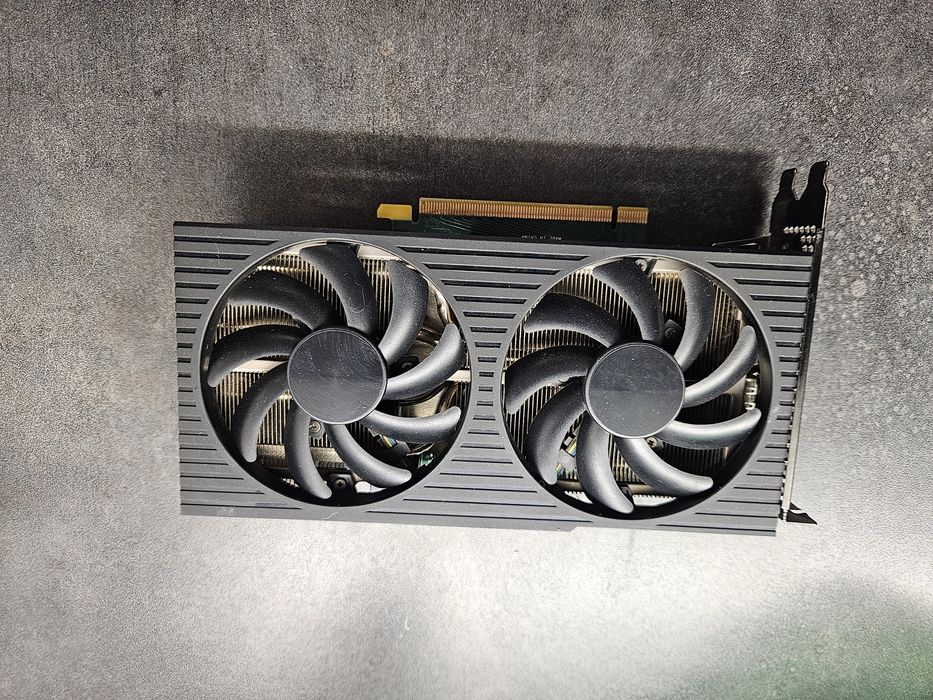 Karta graficzna  Geforce  RTX 3060