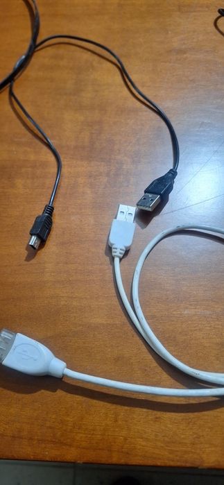 Lote de cabos e carregadores (USB, micro-USB, áudio) - Vender Rápido