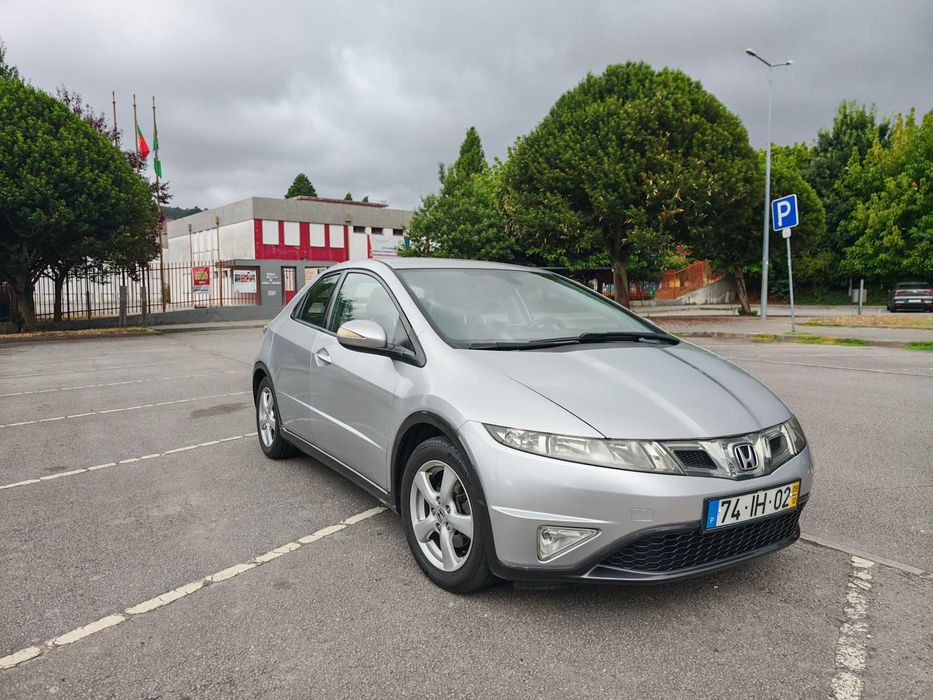 Honda Civic — fotografia 4