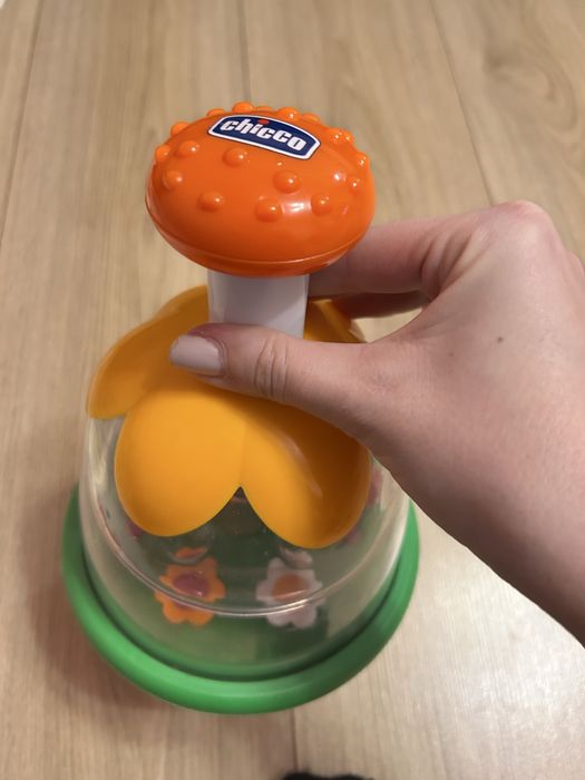 Дзиґа від chicco