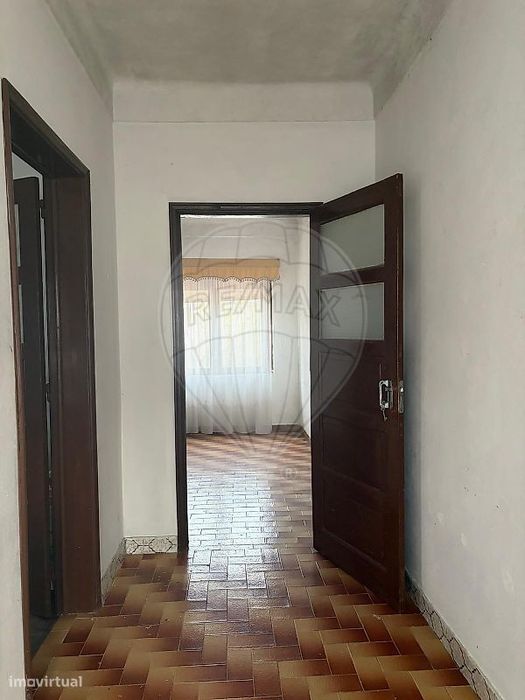 Moradia T4 para venda