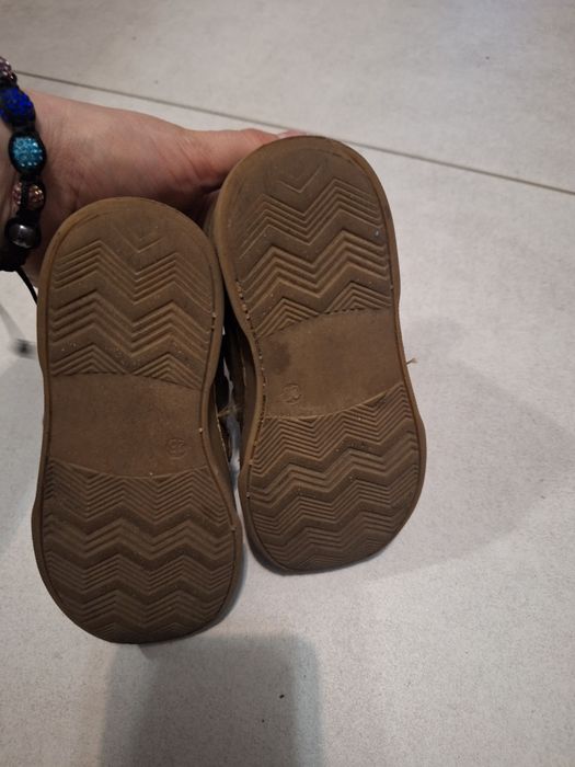 Trzewiczki dla chłopca r 25