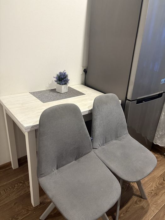 Стол  стулья кухоний набір продам