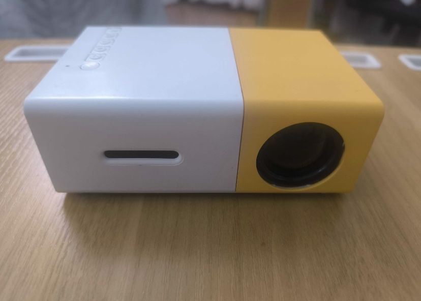 Mini Projetor.