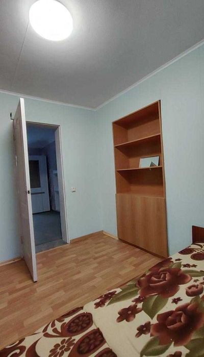 Продам 2-кімнатну квартиру в Дергачах р-н поліклініки центр.