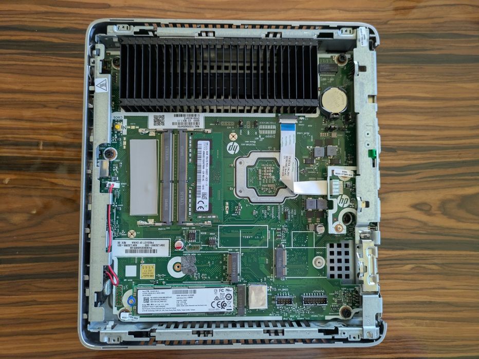 HP T630 4GB DDR4 128GB SSD zasilacz thin client router serwer podstawka