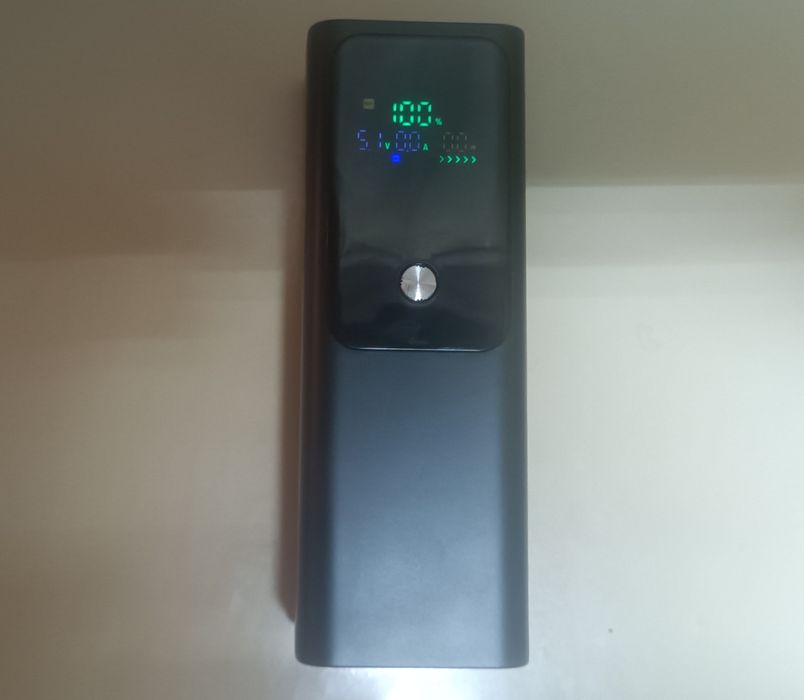 Продам повербанк PD100