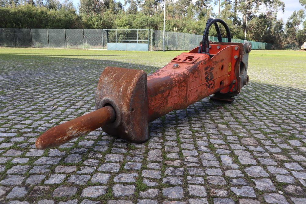 Rammer M14 1380 kg 18–24 t martelo hidráulico