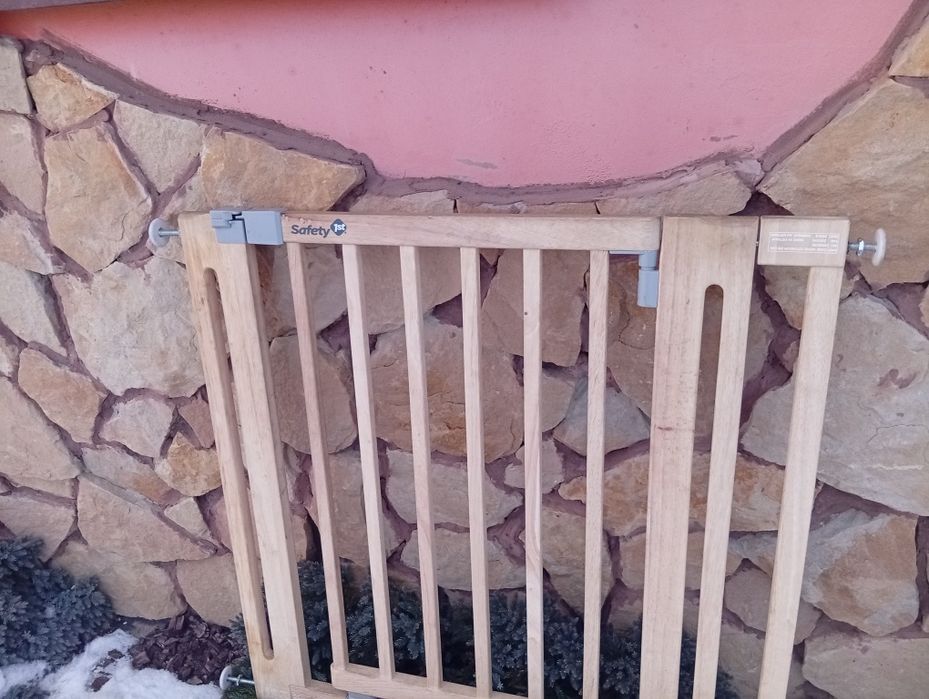 Bramka zabezpieczająca drewniana safety