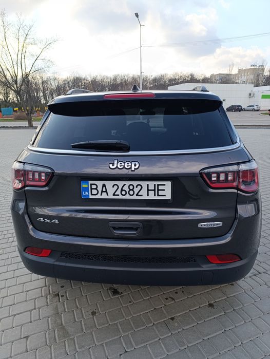 Продам Jeep Compass