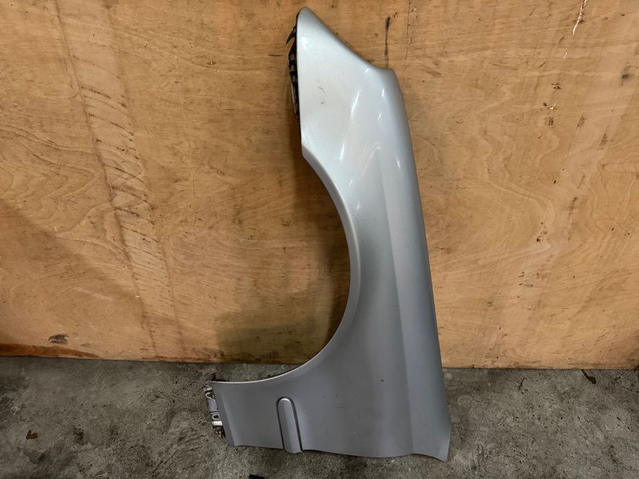 Guarda Lamas Direito Mercedes W203 C200 C220 ORIGINAL