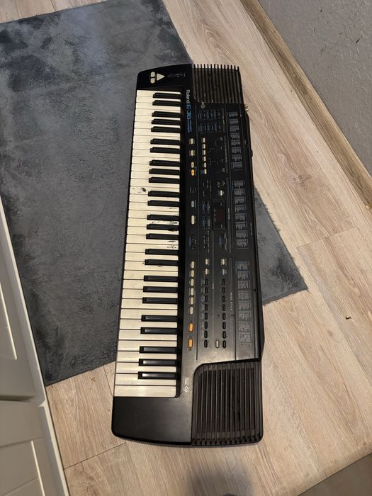 Keyboard Roland