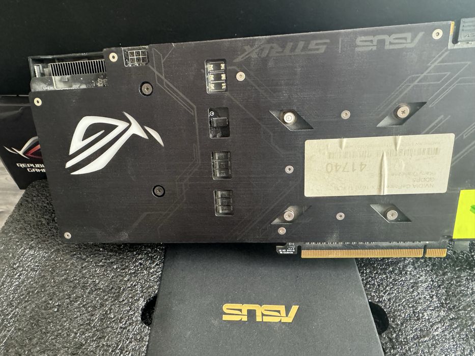 GTX 1070TI asus rog strix