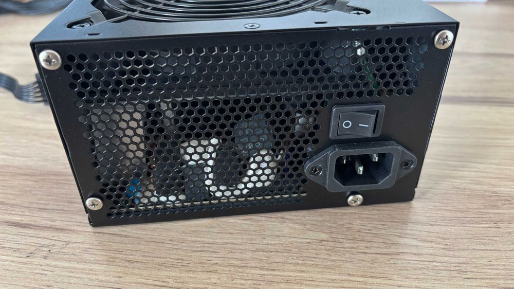 Zasilacz komputerowy