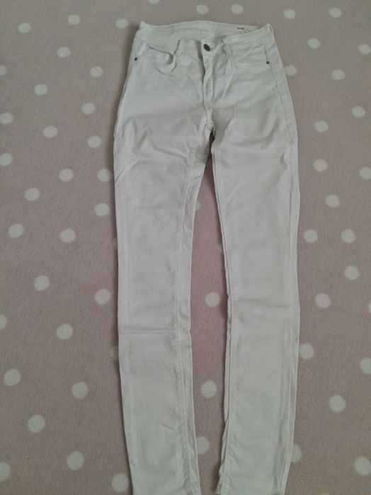 Jeansy białe Zara rurki 34 xs
