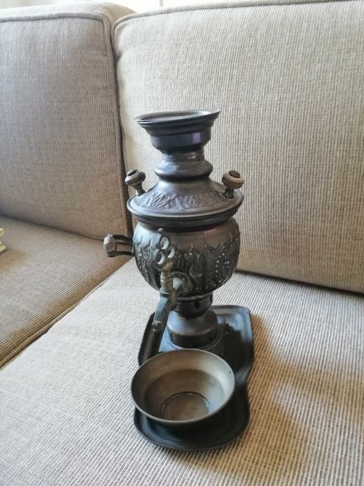 Peças de cobre, Mocho, elefantes e bibelots