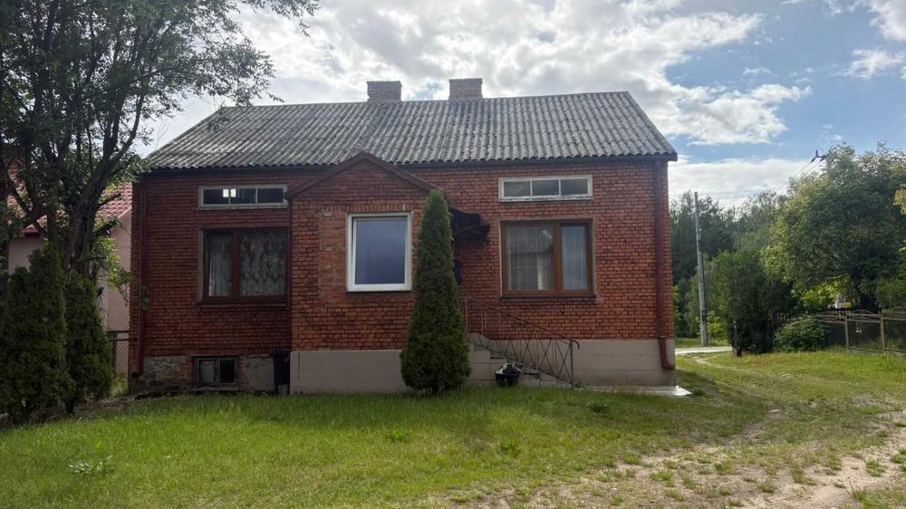 Budynek mieszkalny wraz z budynkami gospodarczymi Dąbrówka (k. Opoczna)