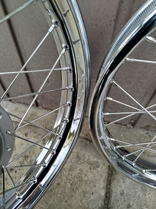Koła wsk 125 bez graweru nierdzwne szprychy