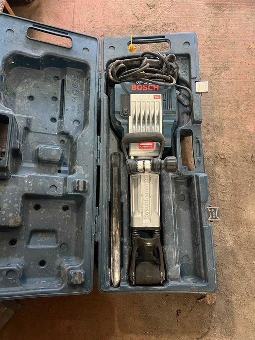 Відбійний молоток BOSCH GSH 16 Professional (Heavy Duty)