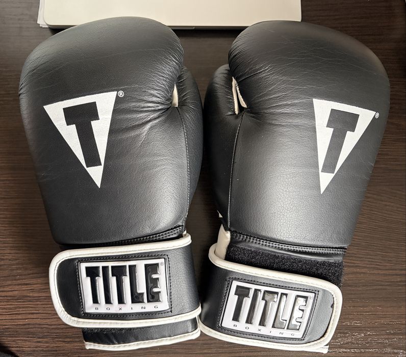 TITLE Boxing Pro Style Leather Training Gloves 3.0 14oz