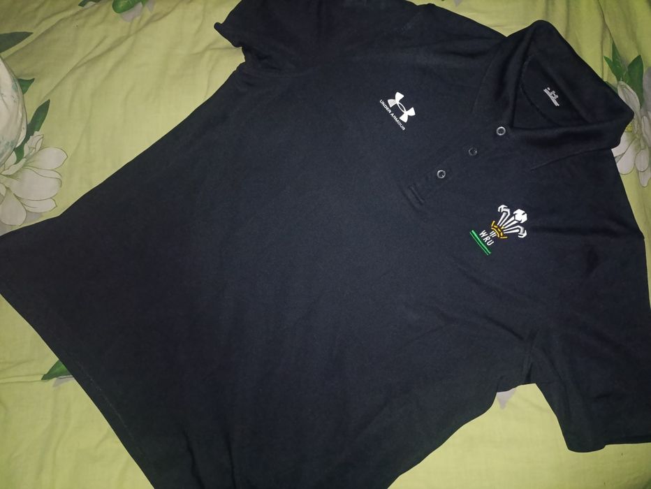 Under Armour поло
