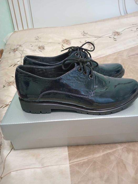 стильне  жіноче взуття