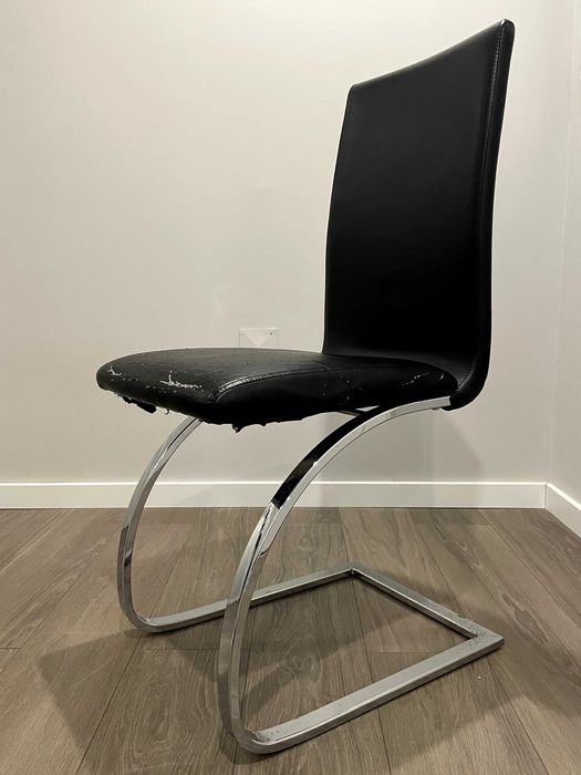 Mesa de Jantar extensível com 4 cadeiras