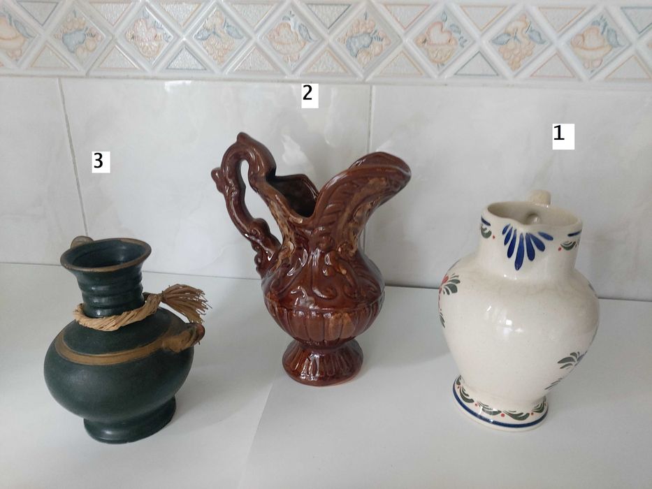 Jarras decorativas de cerâmica